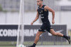 Volante se recupera de lesão e está disponível para último jogo do Corinthians em 2023