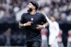 Memphis acredita que Corinthians pode melhorar e revela conversas com jogadores sobre o Brasil