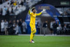Hugo Souza salva o Corinthians com defesas importantes em seu primeiro jogo ap