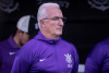Dorival explica formação do Corinthians e opção por Félix Torres na lateral contra o Santos