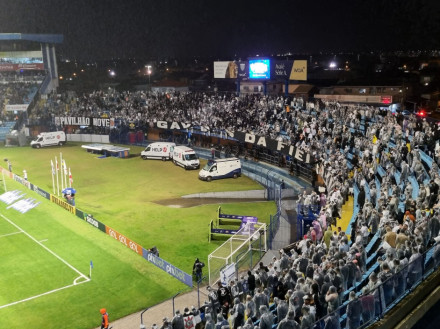 Organizadas do Corinthians perderam grande parte do primeiro tempo de partida na Ressacada