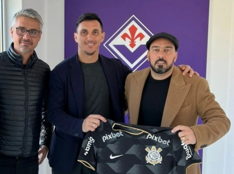Profissionais do Corinthians viajam para Europa e prometem novidades   