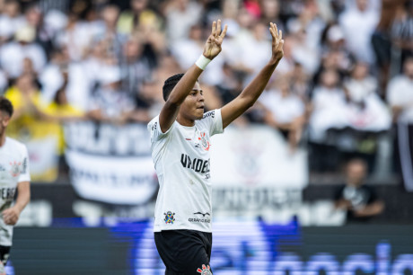 O Corinthians recebeu uma oferta de quase R$ 100 milhes por Wesley de clube ingls