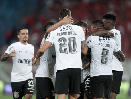Fiel comenta oscilao do Corinthians em vitria sobre o Amrica-RN pela Copa do Brasil