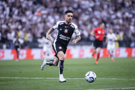 Camisa 77 do Timo vem de duas partidas consecutivas sem entrar em campo