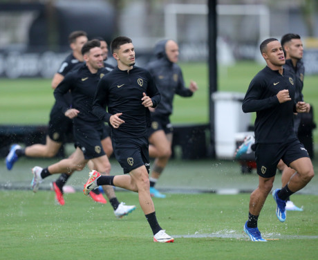 Augusto Melo deseja um psiclogo acompanhando de perto os jogadores do Corinthians no dia a dia