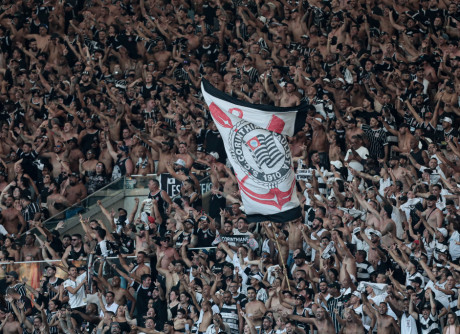 O Corinthians recebe o Racing, do Uruguai, na prxima tera-feira, dia 28