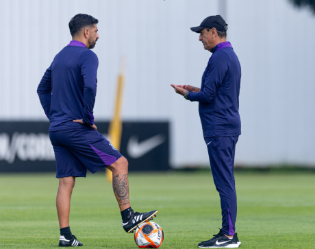 Emiliano e Ramn Daz se despediram do Corinthians nesta quinta-feira
