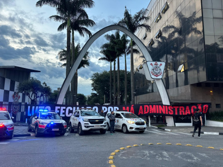 Sede do Corinthians durante ltima manifestao