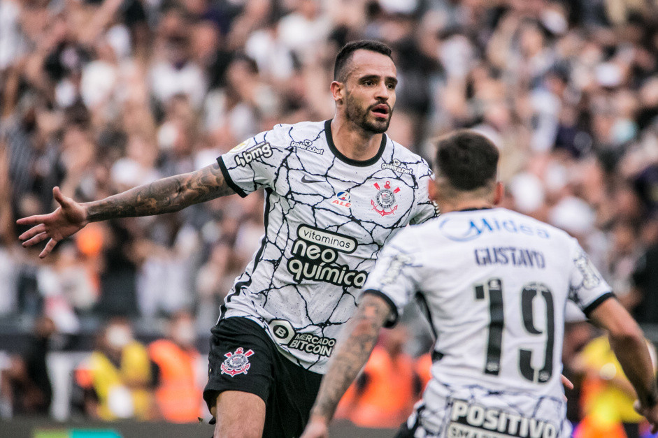 Torcedores do Corinthians lamentam dores de Renato Augusto: 'Pecado