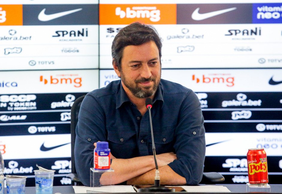 Corinthians chega a 100 rescisões de contrato na gestão de Duilio Monteiro Alves; veja uma a uma