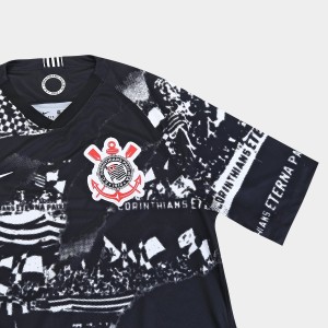 Camisa do Corinthians de 2019 - Uniforme III em homenagem ás invasões da Fiel