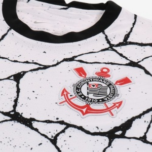 Camisa do Corinthians de 2021 - Detalhe escudo uniforme I
