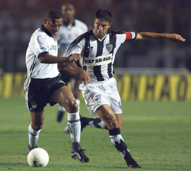 O Corinthians venceu o Atlético-MG na final de 99