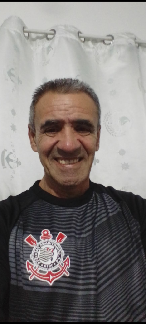 Bom dia tomara que comprem logo o goleiro Hugo, se n�o �