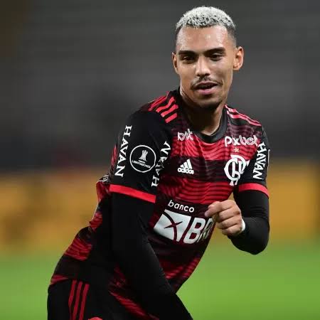 Chora f�, moleque � horr�vel mesmo, se fosse bom flalixo