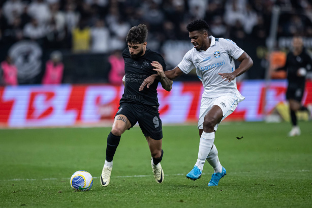 Corinthians recebe o Grêmio buscando terceira vitória consecutiva no Brasileirão