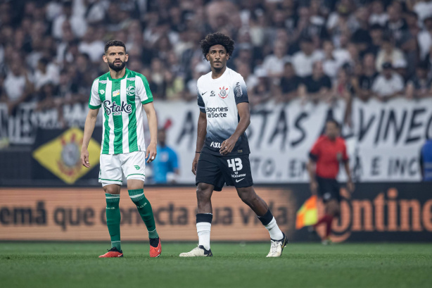 CONFIRA! Vidente prevê vencedor de Juventude x Corinthians em jogo decisivo