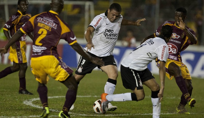 Tolima 2 x  0 Corinthians  - Libertadores 2011