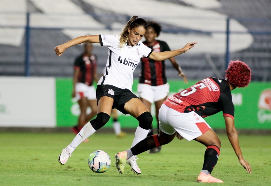 Corinthians e Vitria no futebol feminino