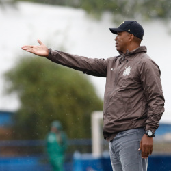 Corinthians inicia preparao para a Copinha e comisso precisar definir situao de dez jogadores