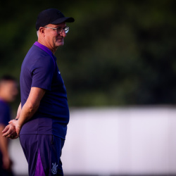 Corinthians contrata reforos a pedido de Dorival Jnior