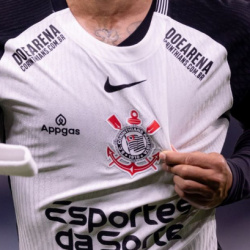 Corinthians mira negociao bilionria
