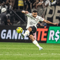 Corinthians pode lucrar com venda de ex-jogador na mira de gigante alemo