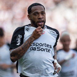Mart�nez quebra sil�ncio ap�s rescis�o pol�mica com o Corinthians