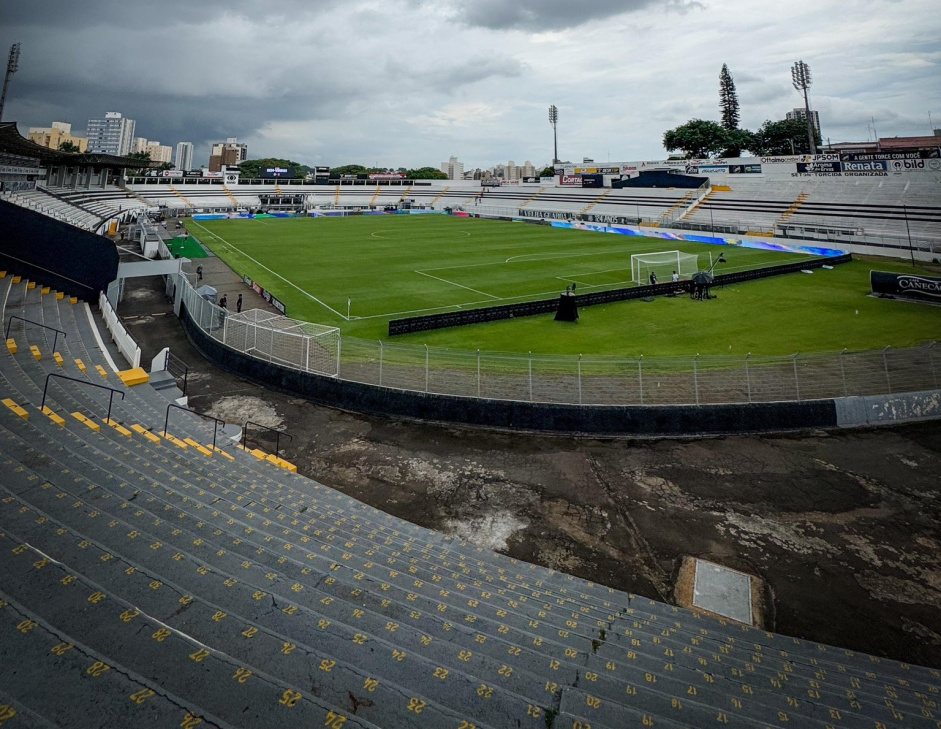Mois�s Lucarelli