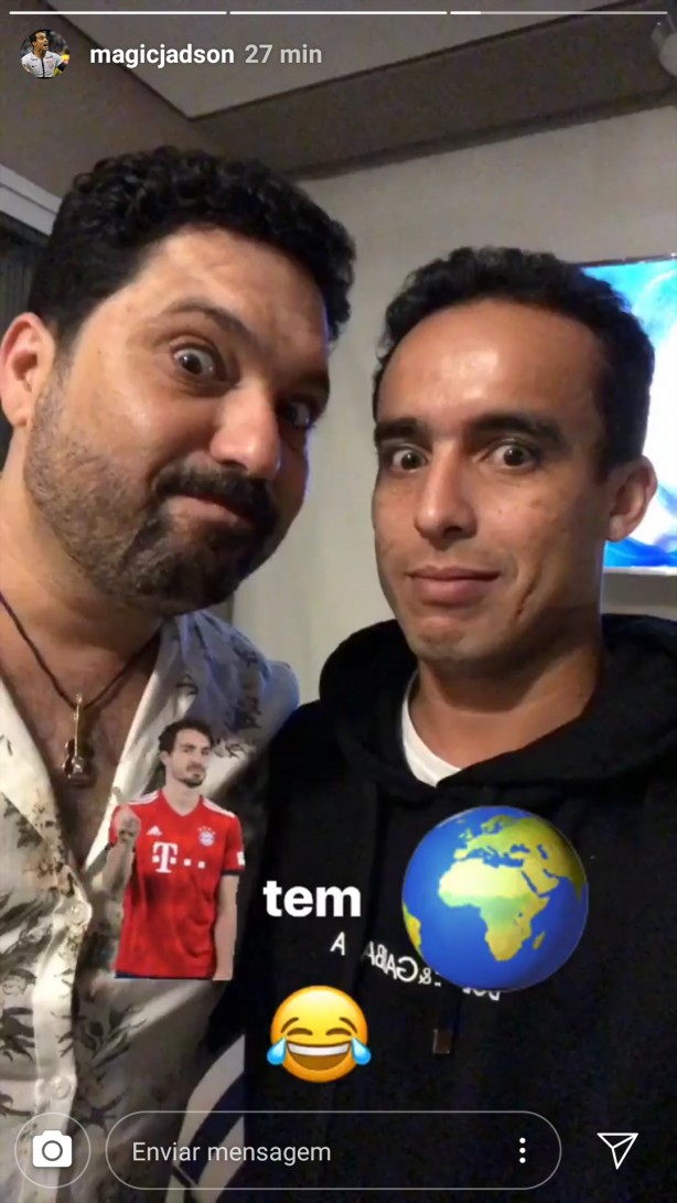 Jadson mito provocando a porcada