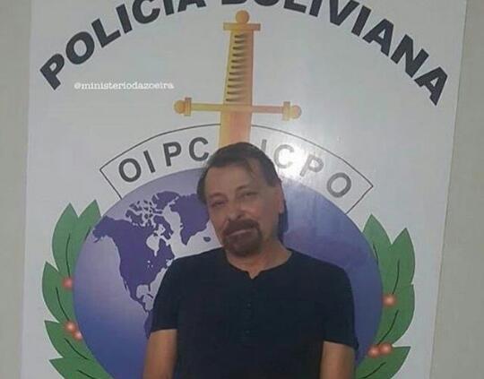 (Off) Alê Oliveira do EI é preso na Bolivia