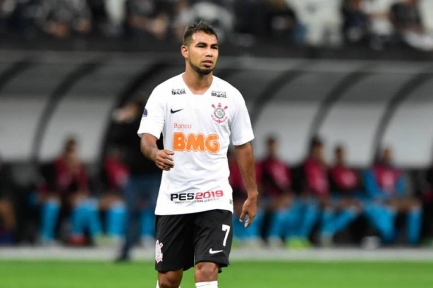 Que bola parada em ...