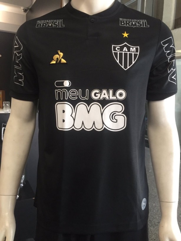 BMG com logo branco na camisa do Atl-MG