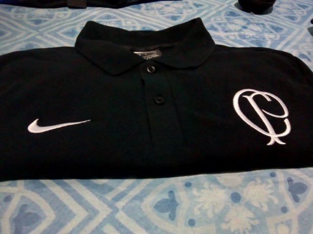 Gostei dessas camisas com o primeiro escudo
