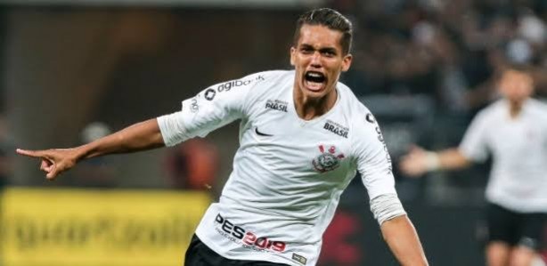 pedrinhooo! Pedrinhooo! Ser� que Carille ouviu?