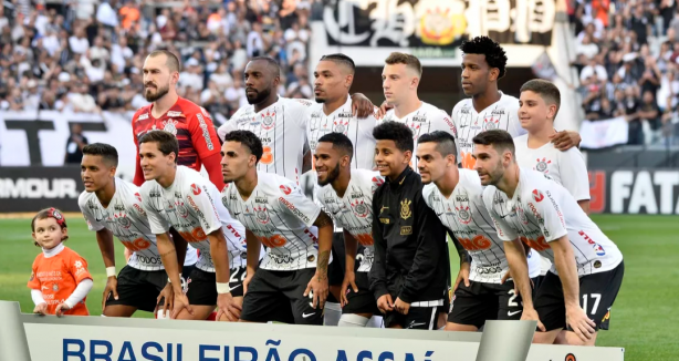 No sabemos o time titular do Corinthians e isso no  um problema.