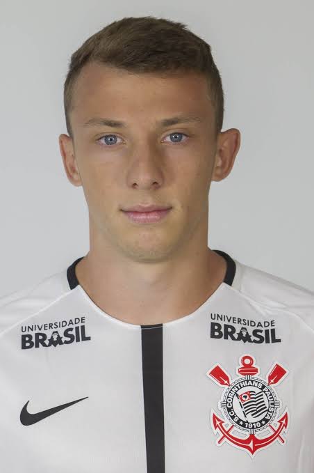 Lateral esquerdo, qual � pior?