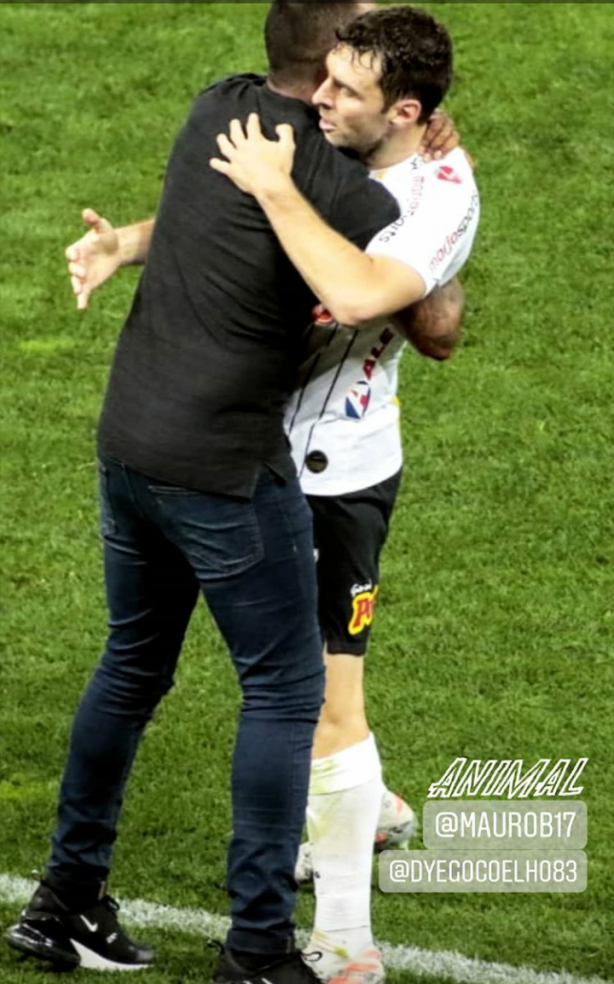 O abra�o do Coelho no Boselli