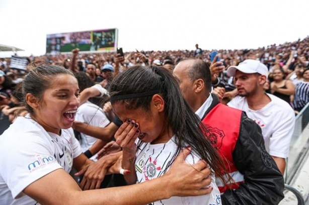 Chorei com as Meninas do Corinthians