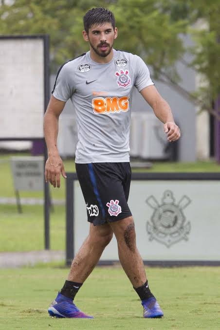 Precisamos falar mais sobre Bruno Mendes.