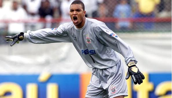 Goleiro livre no mercado
