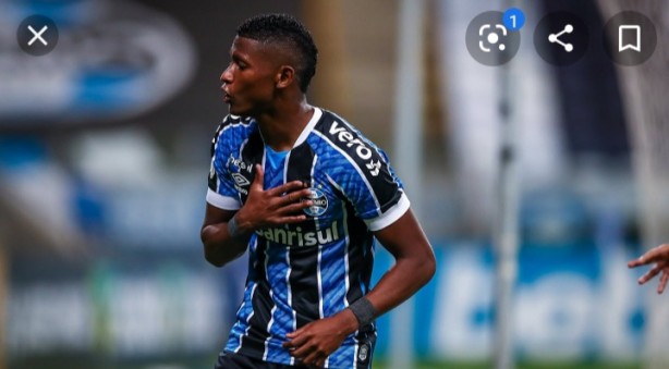 Orejuela n�o seria um Bom Reserva para o Fagner?