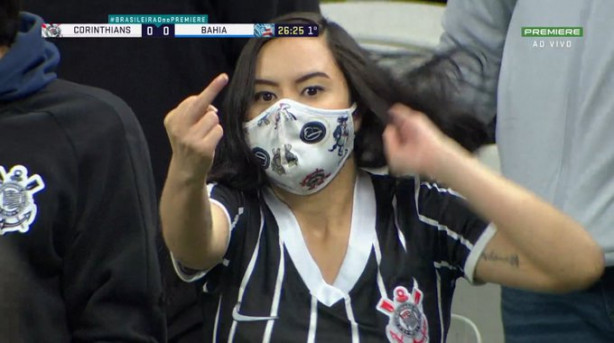 Aqui é Corinthians! Não quer pressão? Vai jogar peteca