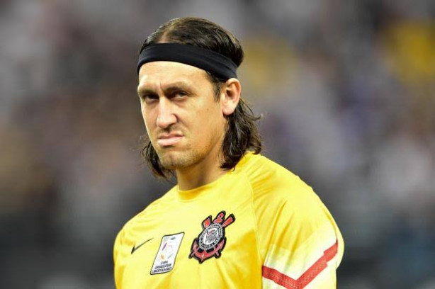 C�ssio vendo a defesa do Donelli