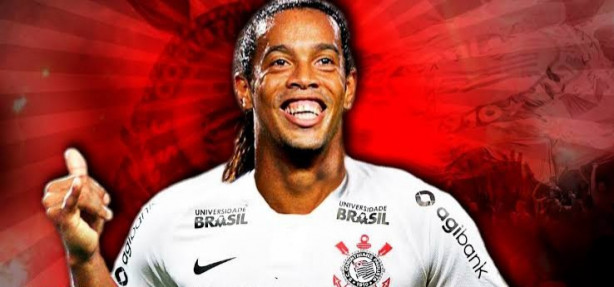 Ronaldinho Gaúcho oferecido ao Corinthians