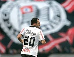 Zidanilo e Alex, honestidade contra obscuridade