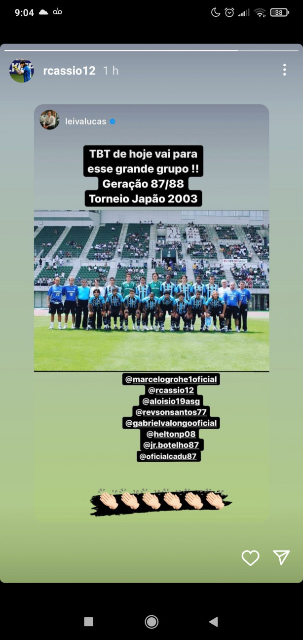 Cássio compartilhando tbt do Grêmio