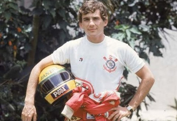 O Corinthians deveria fazer uma homenagem ao Ayrton Senna