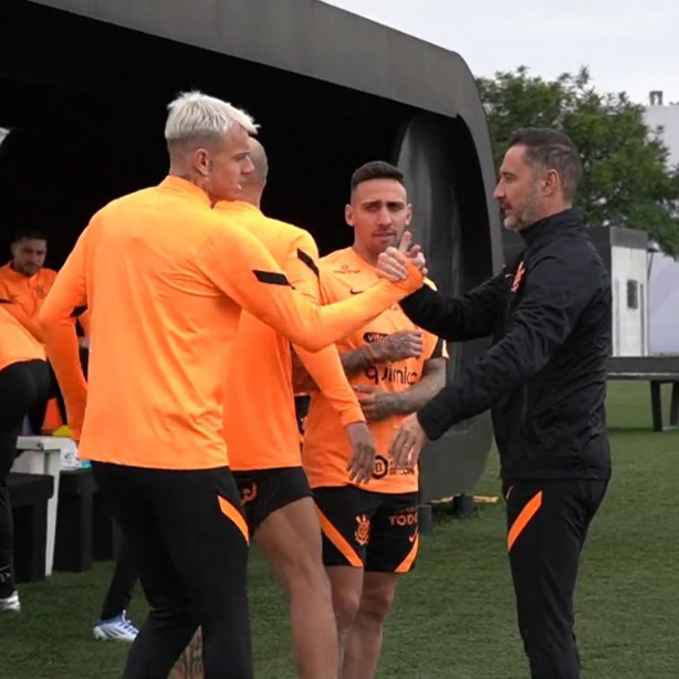 Roger Guedes e Vitor Pereira